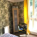 Апартаменты Calme Et Terrasse Arboree En Centre *