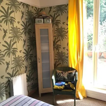 Lägenhet Calme Et Terrasse Arboree En Centre *