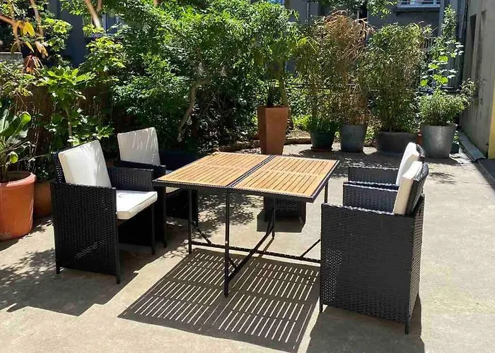 Calme Et Terrasse Arboree En Centre Διαμέρισμα *
